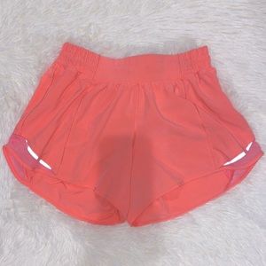 Sunset Lululemon 4” Hotty Hot Shorts Size 6